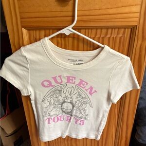 American Eagle Outfitters Beige Graphic Tee